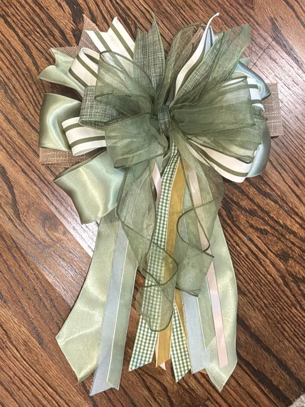 Green Decorative Holiday Ribbon Bow Wreath Accent